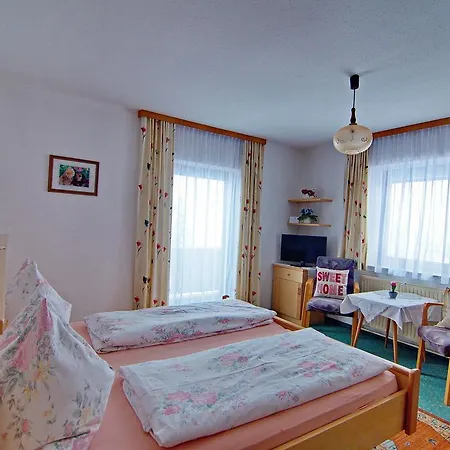 Quarto em Acomodações Particulares Gastehaus Zaller *