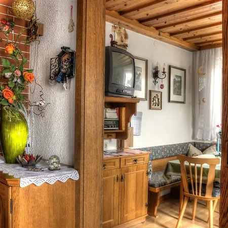 Gastehaus Zaller Quarto em Acomodações Particulares *
